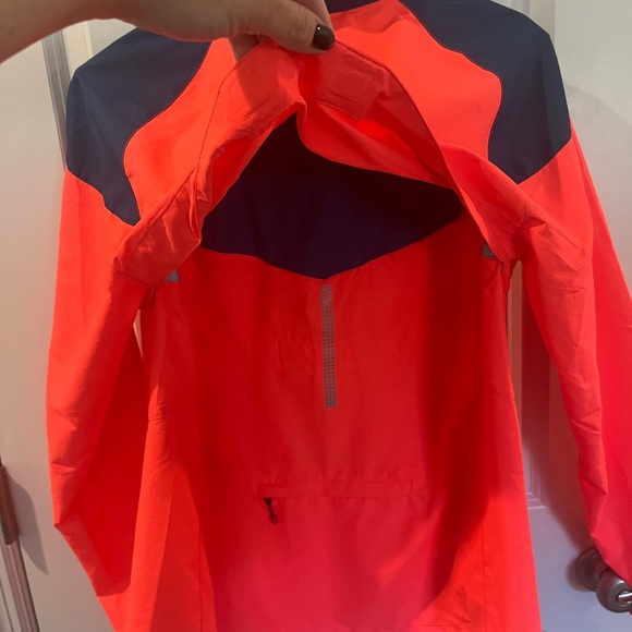 SUGOI Navy and Neon Pink Cycling Jacket-versa full zip 2/1 magnetic - Picture 8 of 14